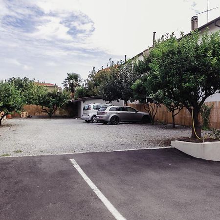 Appartamenti Linda San Bartolomeo Al Mare Eksteriør bilde